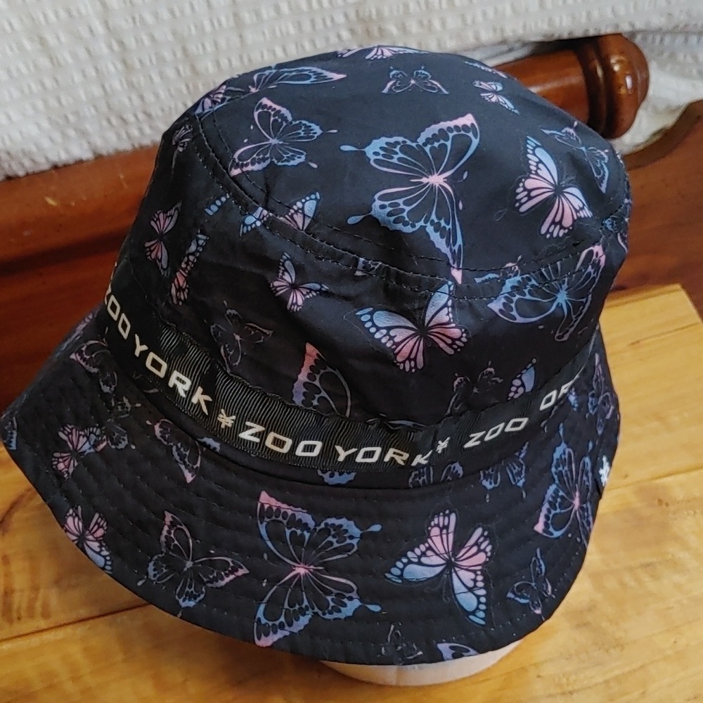 Zoo York Butterfly Black/ Multi coloured Bucket Hat - Picture 2 of 10